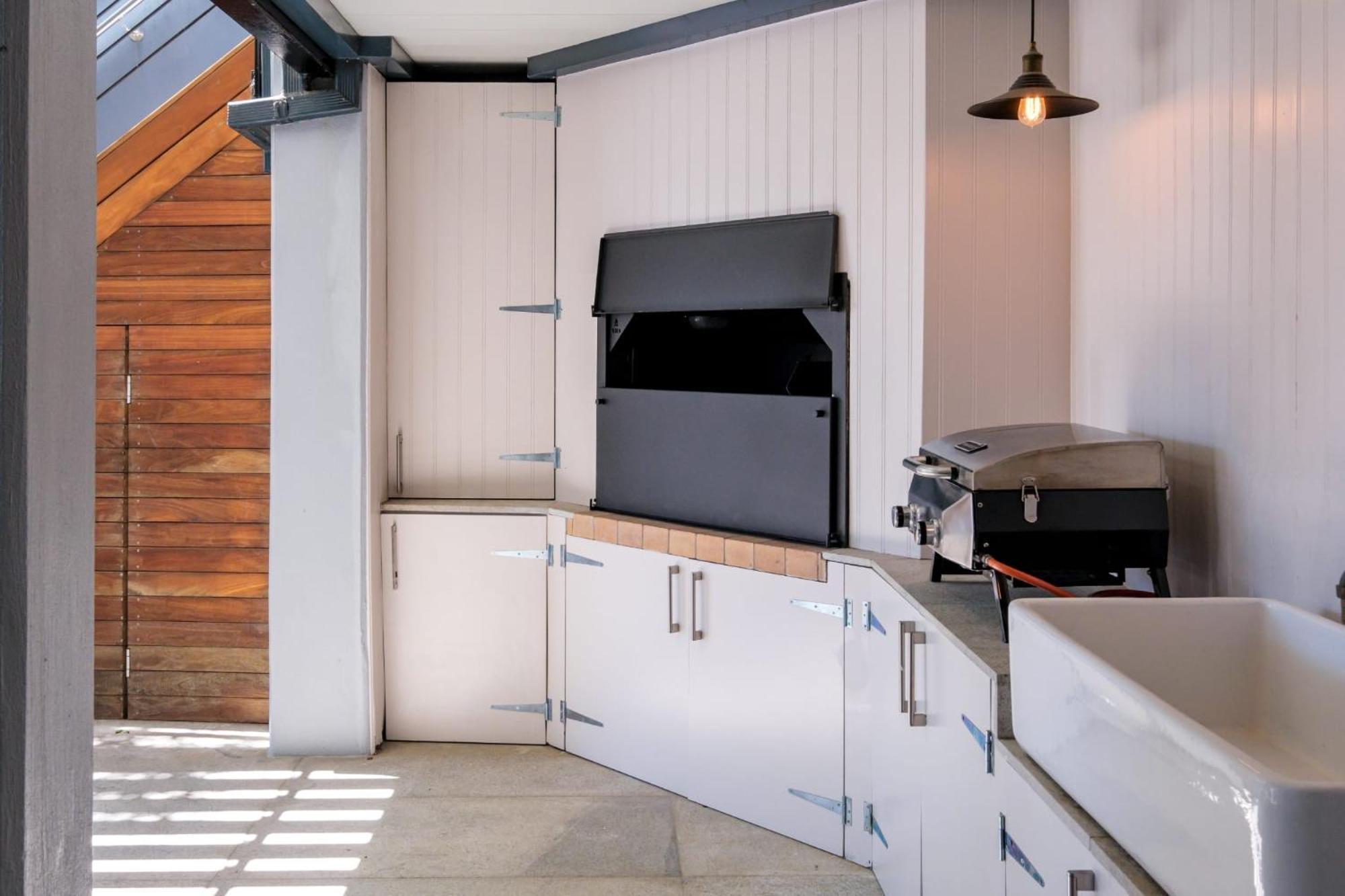 Treasure Apartment